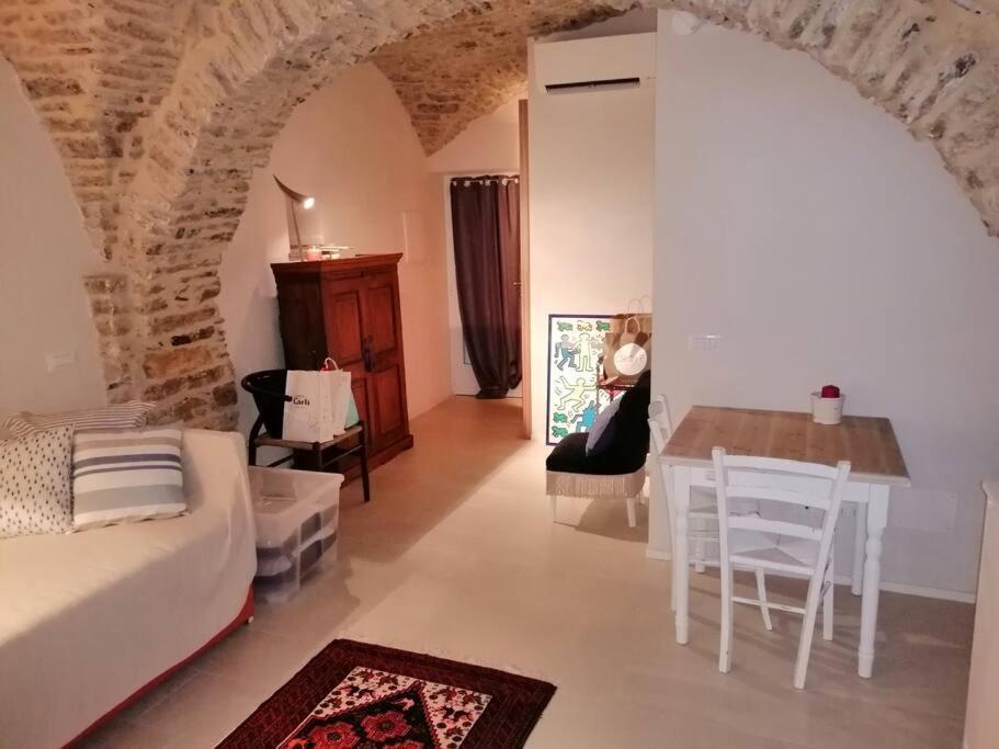 Studio Pietra E Charme Diano San Pietro ภายนอก รูปภาพ